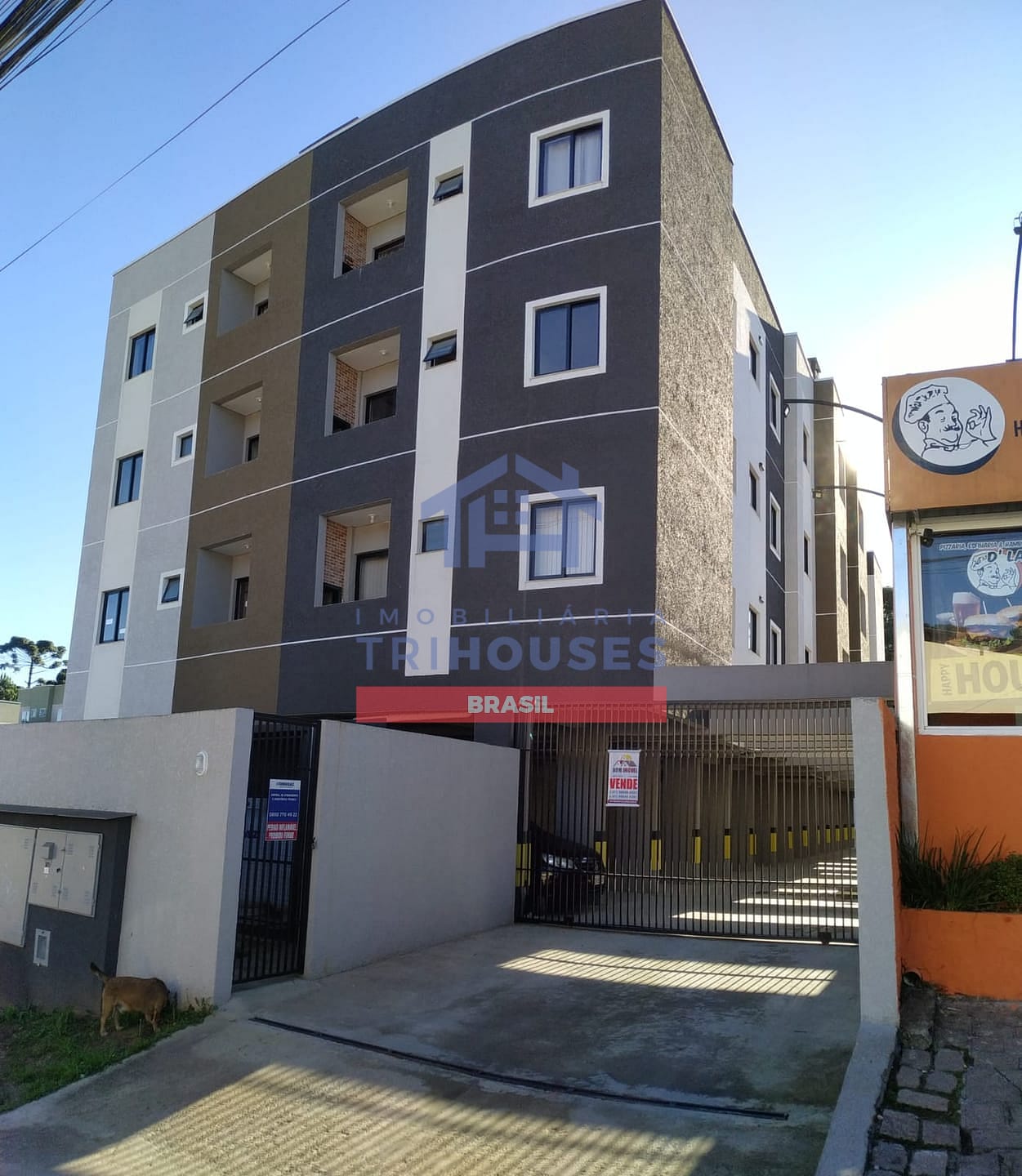 Apartamento à venda, 3 quartos, sendo 1 suíte, com 1 vaga de garagem,  situado no bairro São Pedro, São José dos Pinhais, PR - IMOBILIÁRIA  TRIHOUSES