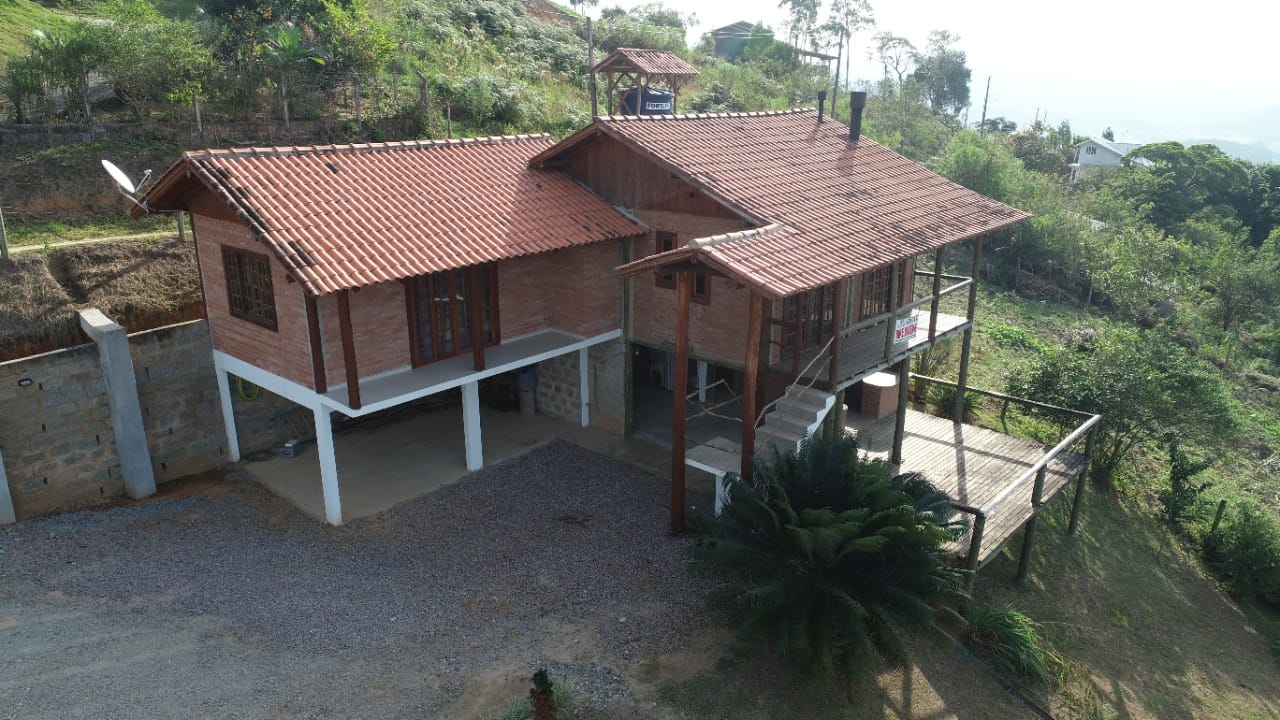 Casa para Venda em Santo Amaro Da Imperatriz