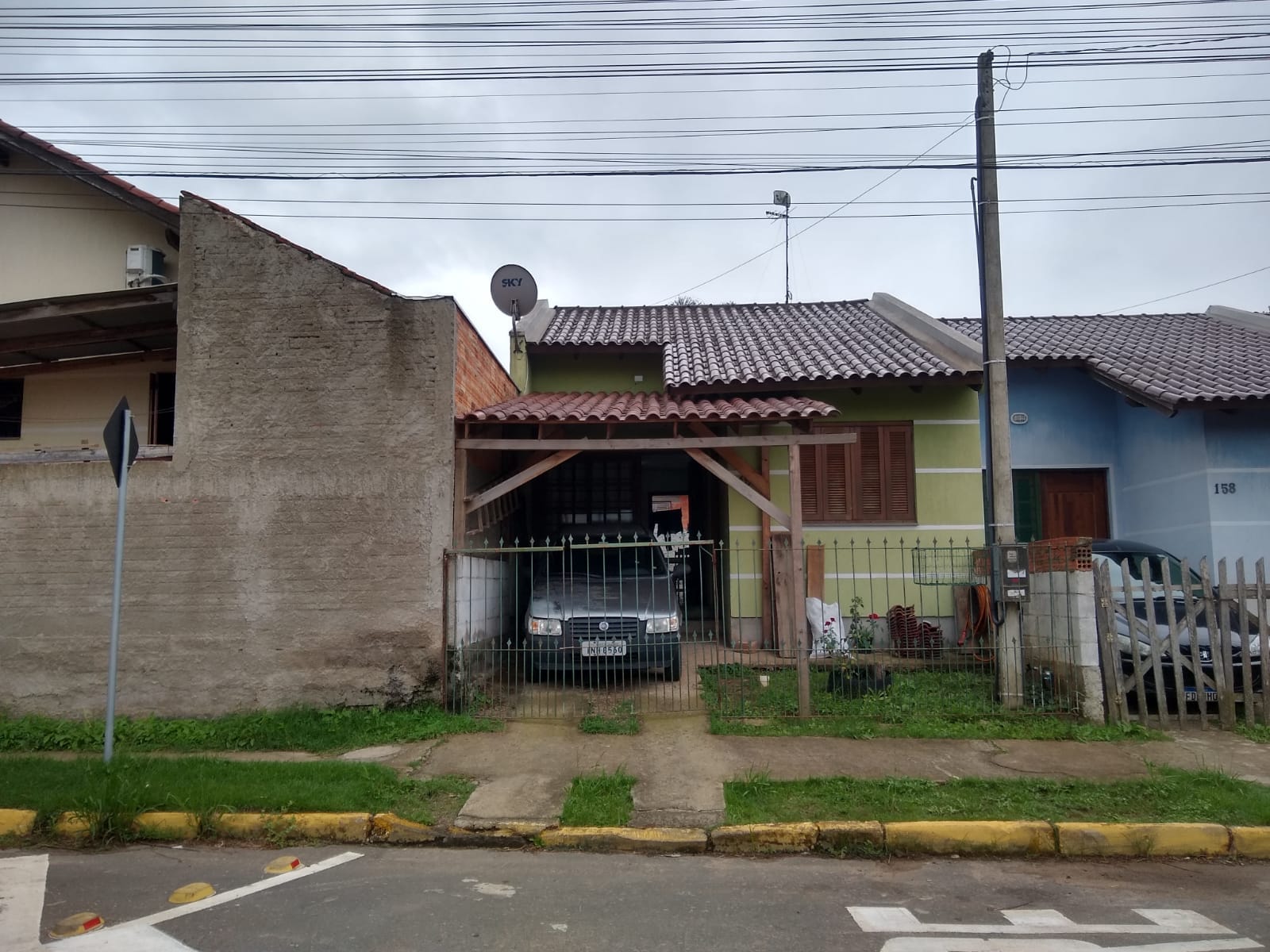 Casa à venda com 170m² , Neópolis em Gravataí, RS